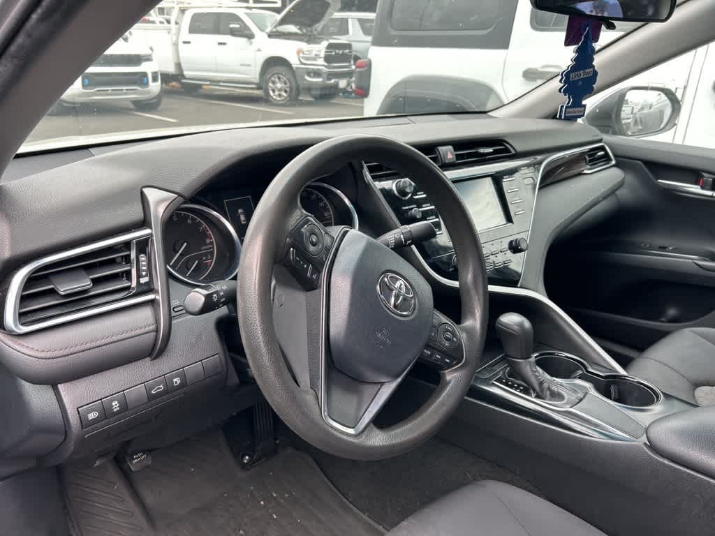 Thumbnail: 2018 Toyota Camry - 5