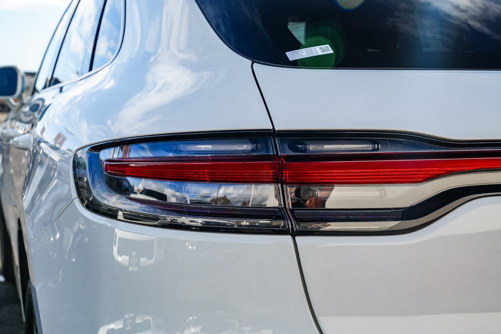 Thumbnail: 2023 Porsche Macan - 7