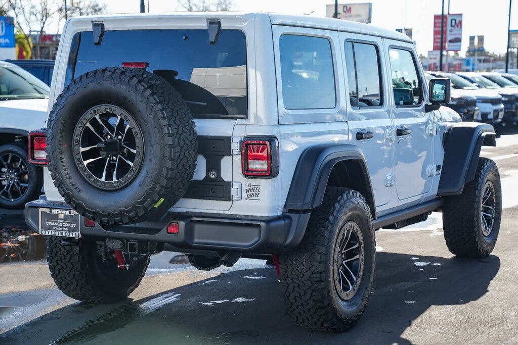 New 2026 Jeep Wrangler Sport SUV