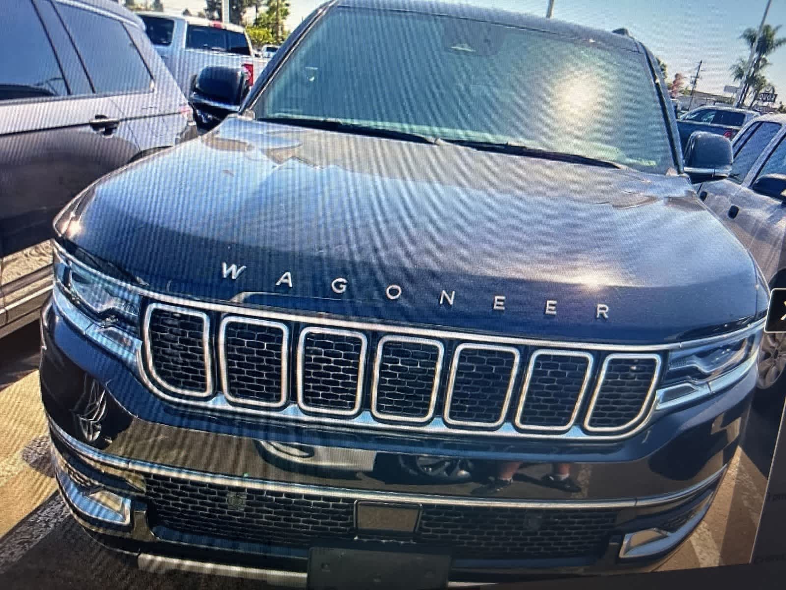 Thumbnail: 2022 Jeep Wagoneer - 7