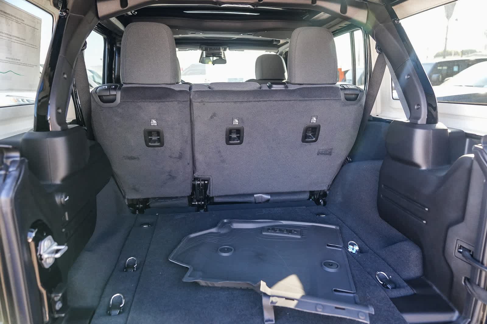 Thumbnail: 2026 Jeep Wrangler - 11