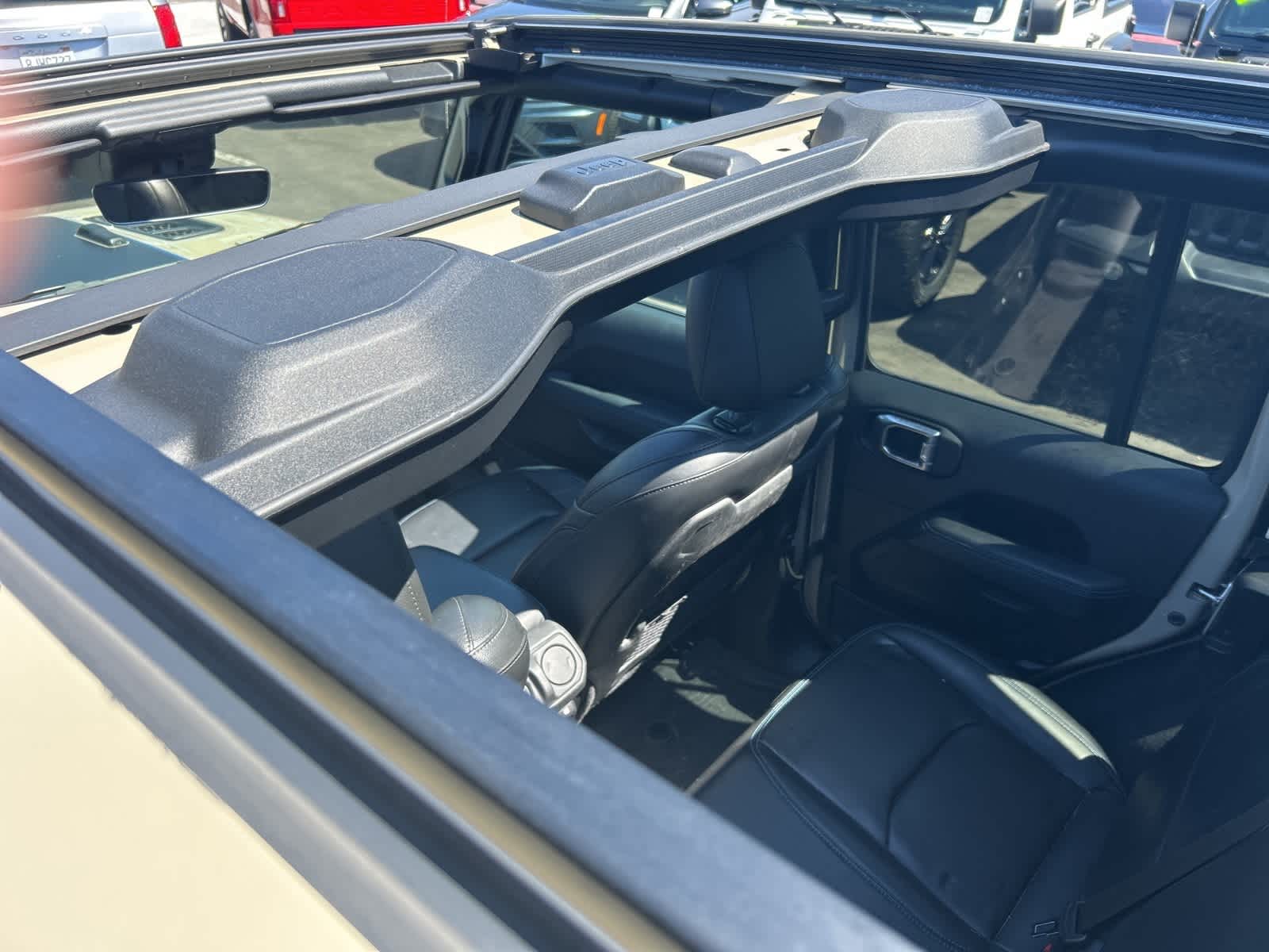 Thumbnail: 2022 Jeep Wrangler - 27