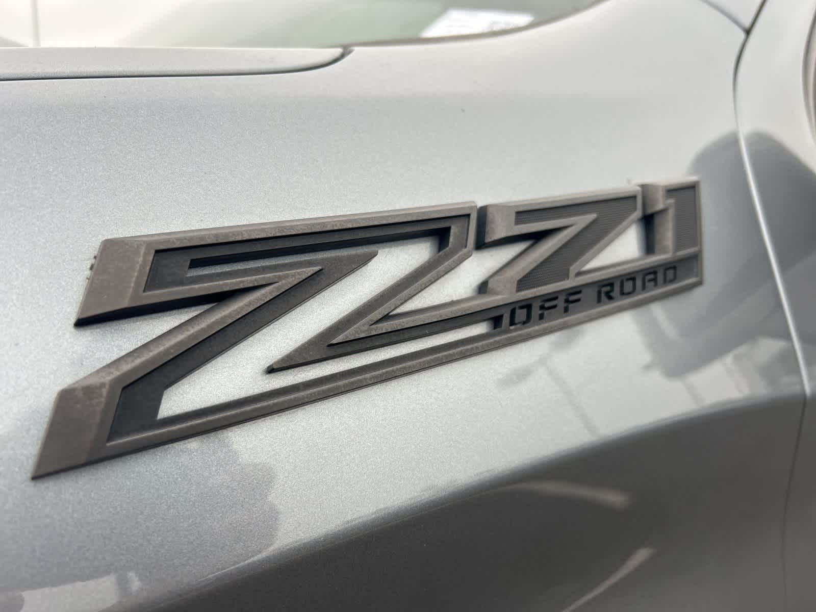 Thumbnail: 2020 Chevrolet Silverado 1500 - 16
