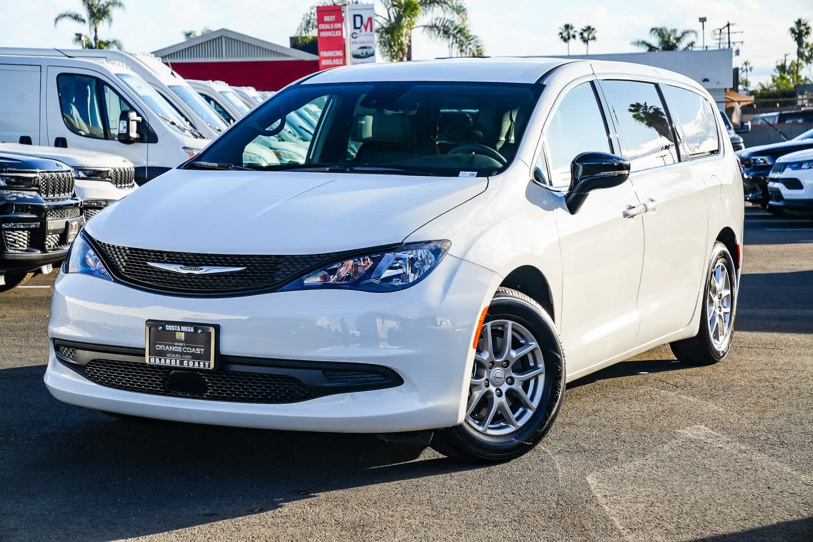 Thumbnail: 2026 Chrysler Voyager - 1