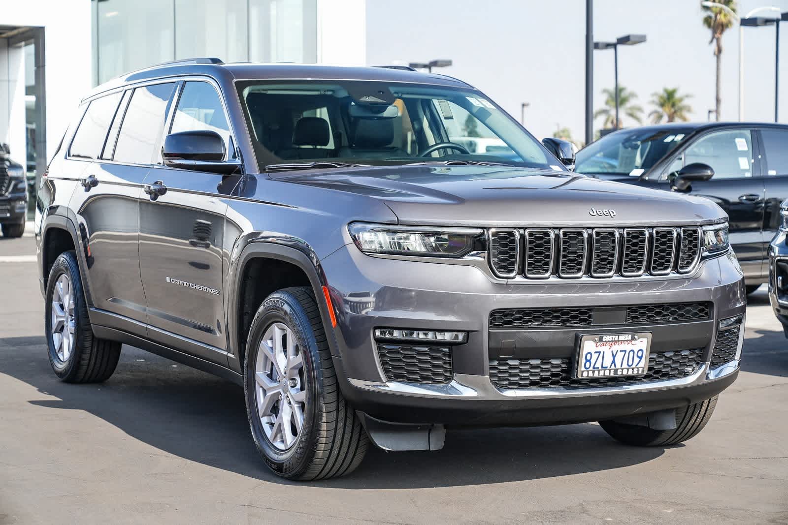 Thumbnail: 2021 Jeep Grand Cherokee L - 3