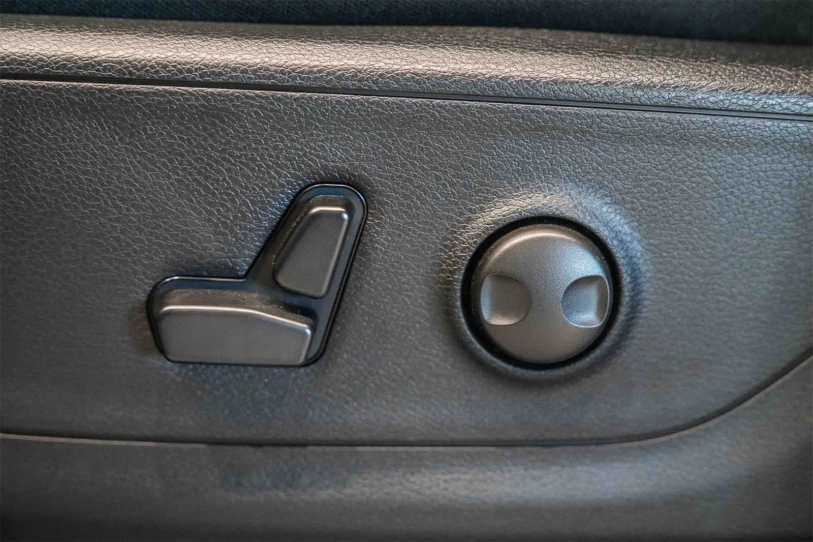 Thumbnail: 2025 RAM 1500 - 22