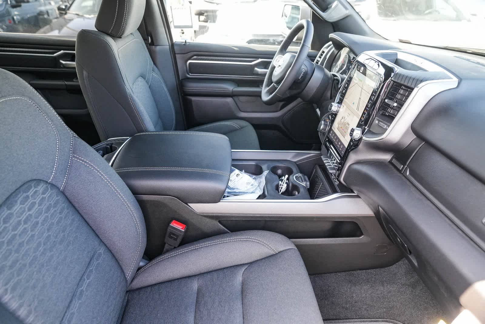 Thumbnail: 2026 RAM 1500 - 17