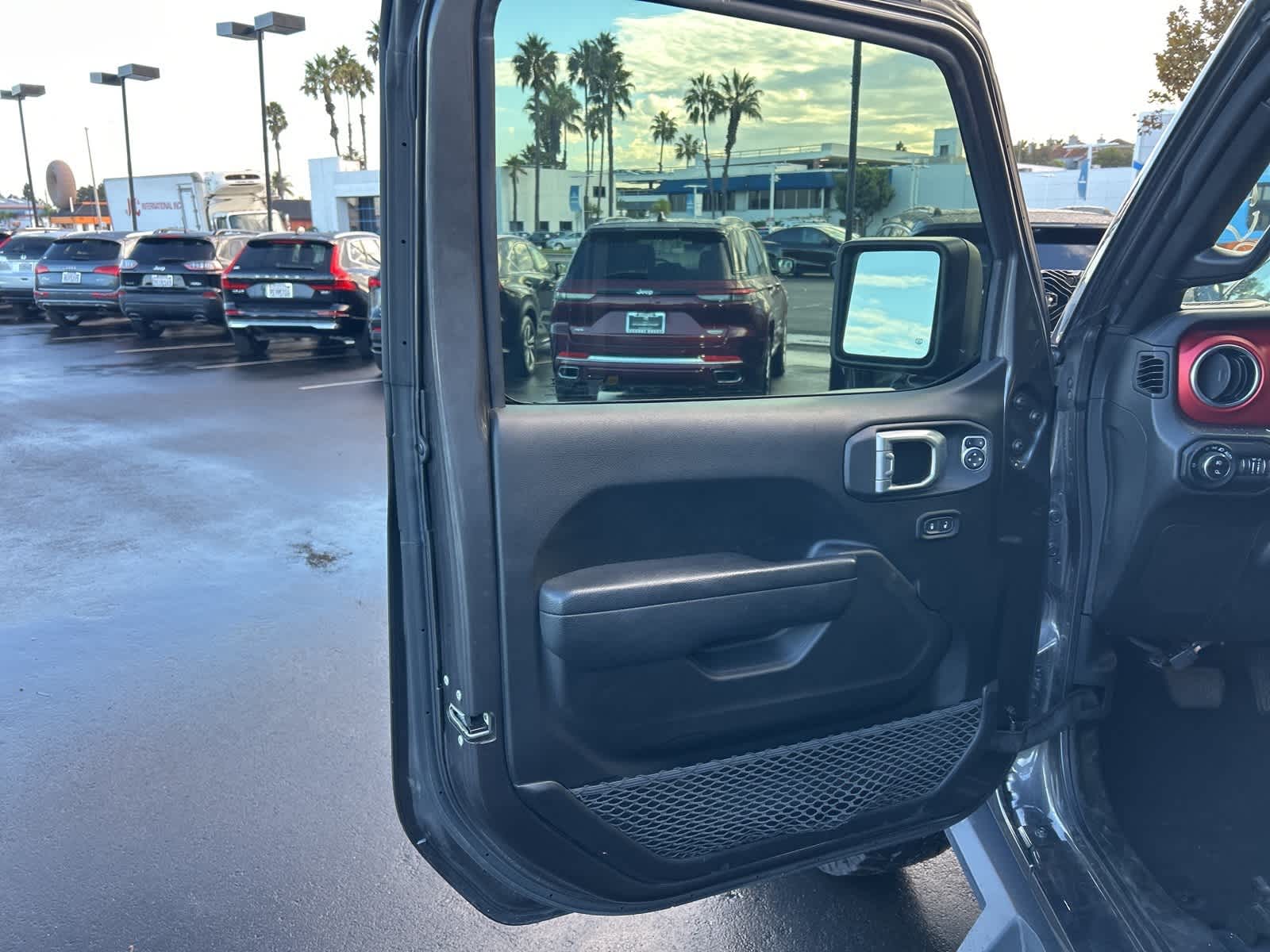 Thumbnail: 2022 Jeep Gladiator - 35