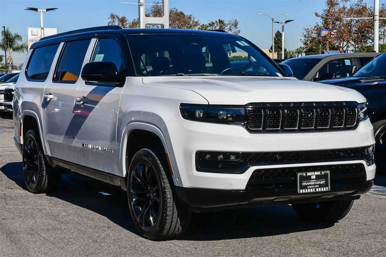 Thumbnail: 2024 Jeep Grand Wagoneer L - 3