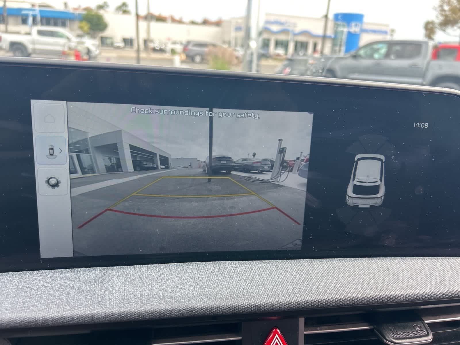 Thumbnail: 2022 Kia EV6 - 37