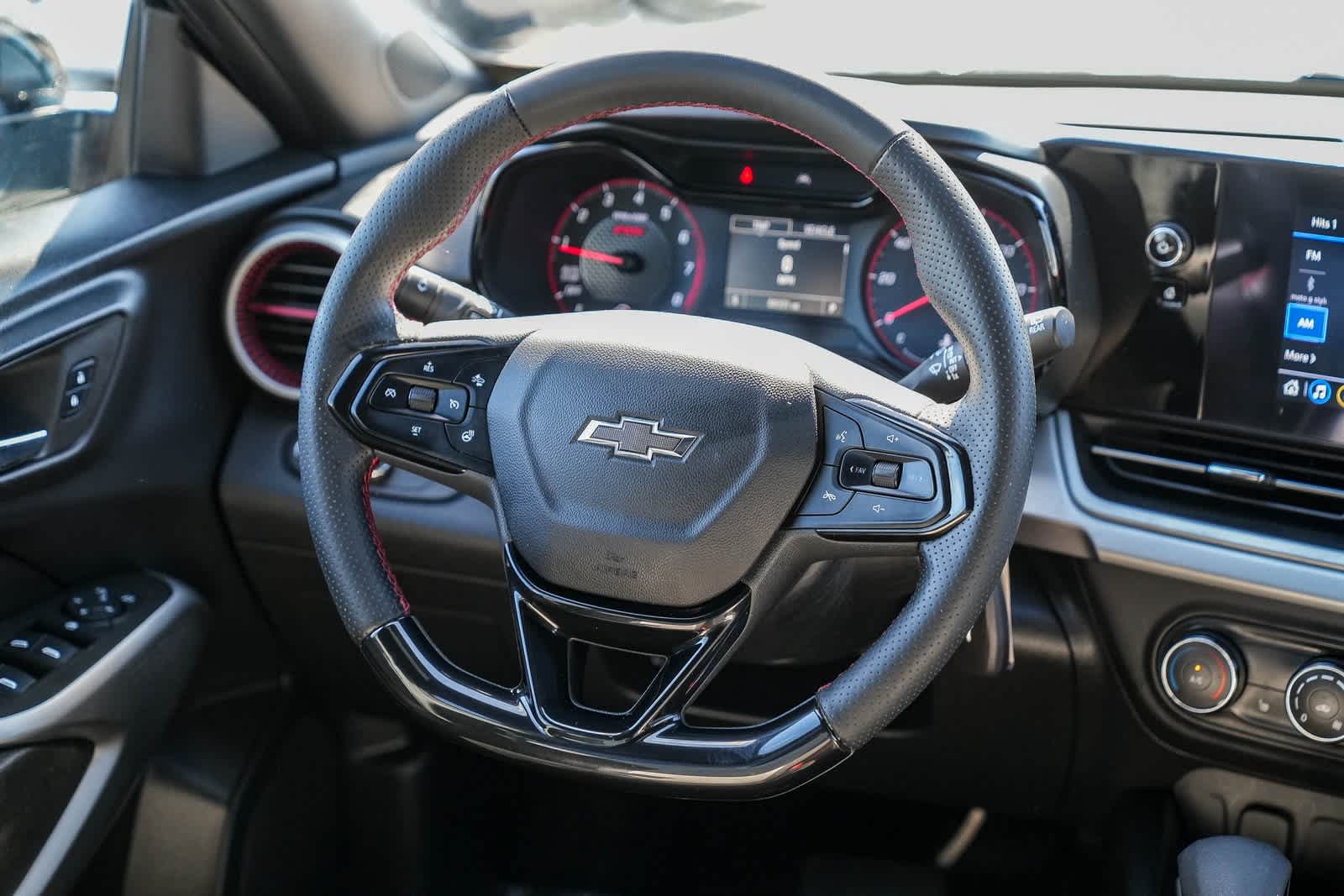 Thumbnail: 2024 Chevrolet Trax - 14