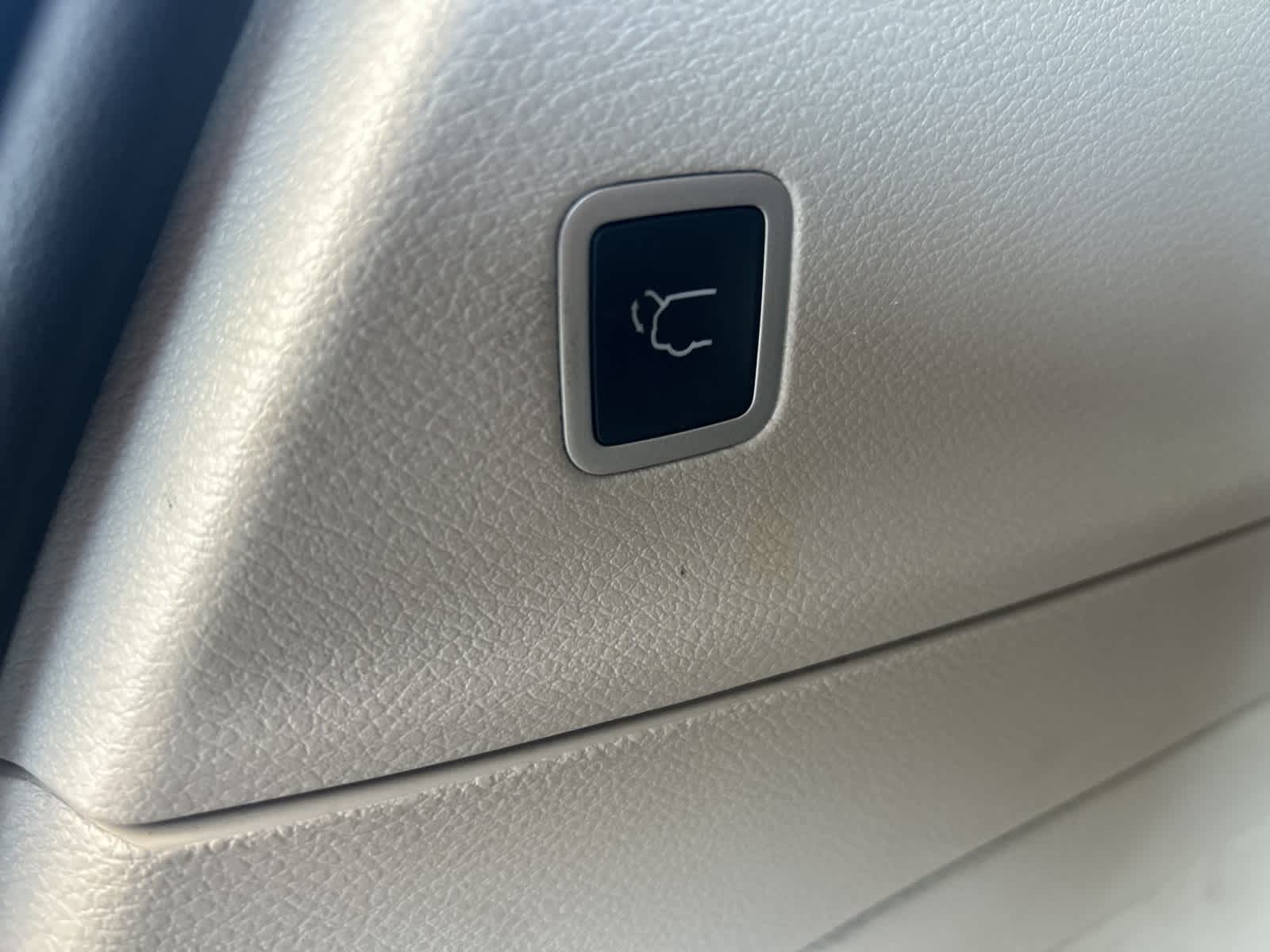 Thumbnail: 2022 Chrysler Pacifica - 27