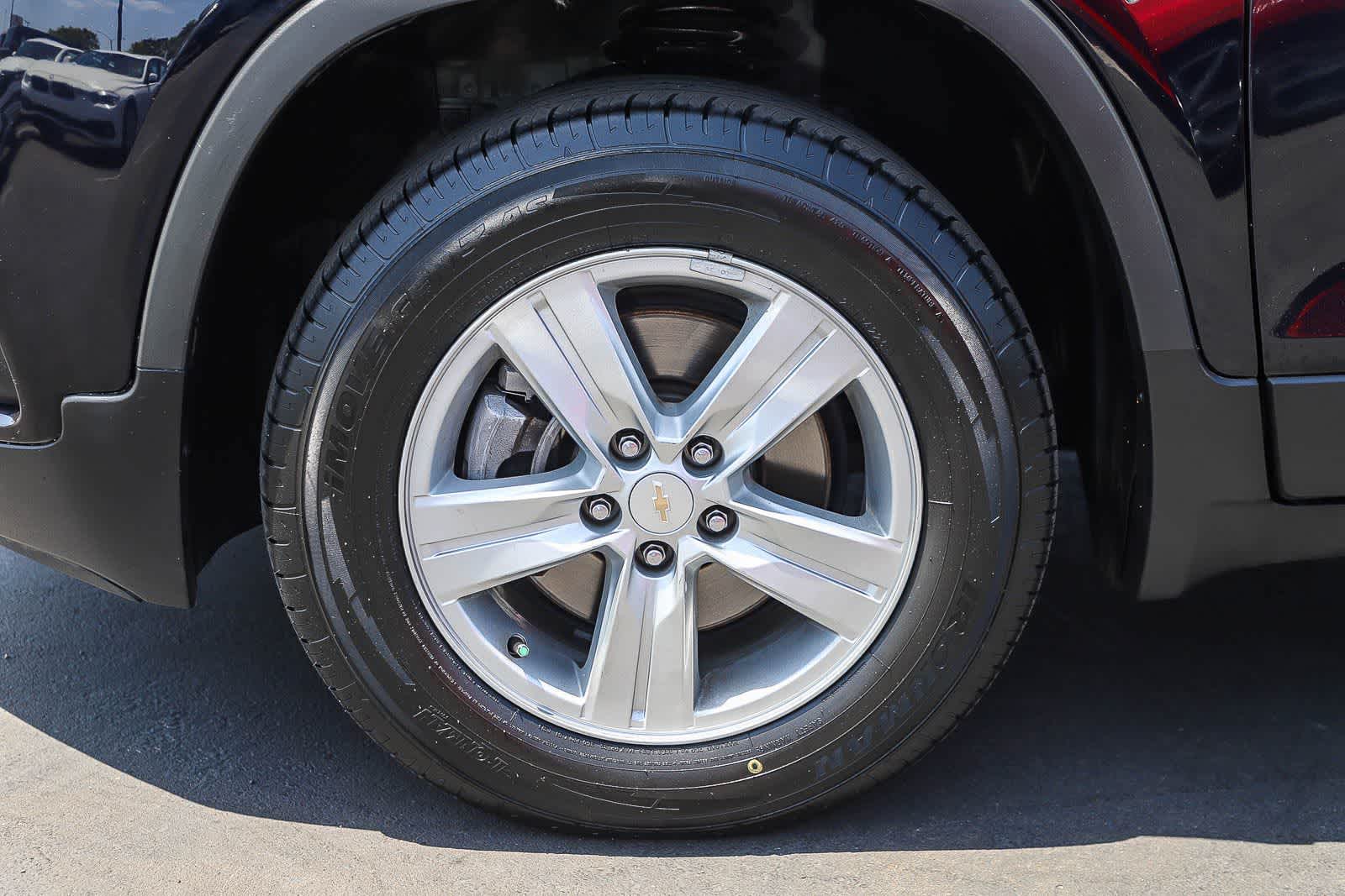 Thumbnail: 2022 Chevrolet Trax - 10