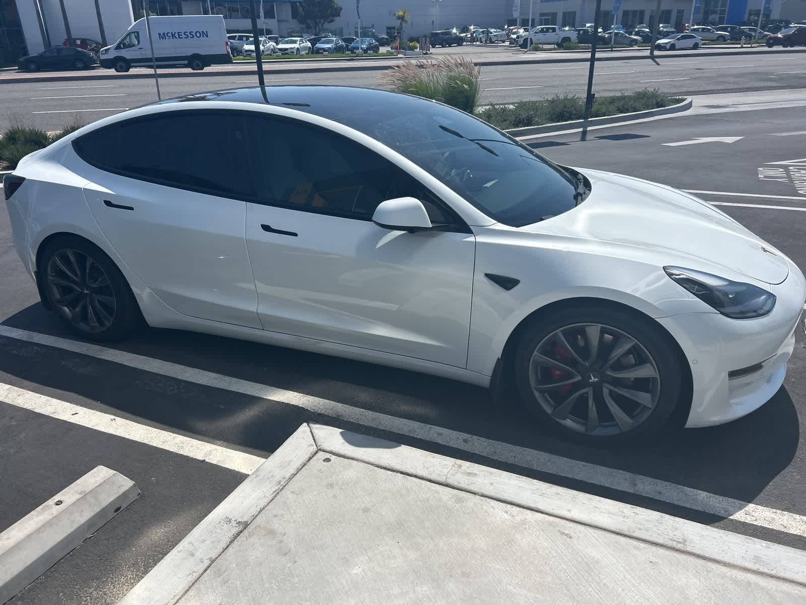 Thumbnail: 2022 Tesla Model 3 - 11