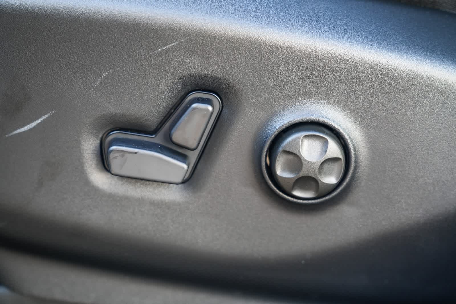 Thumbnail: 2026 Chrysler Pacifica - 23