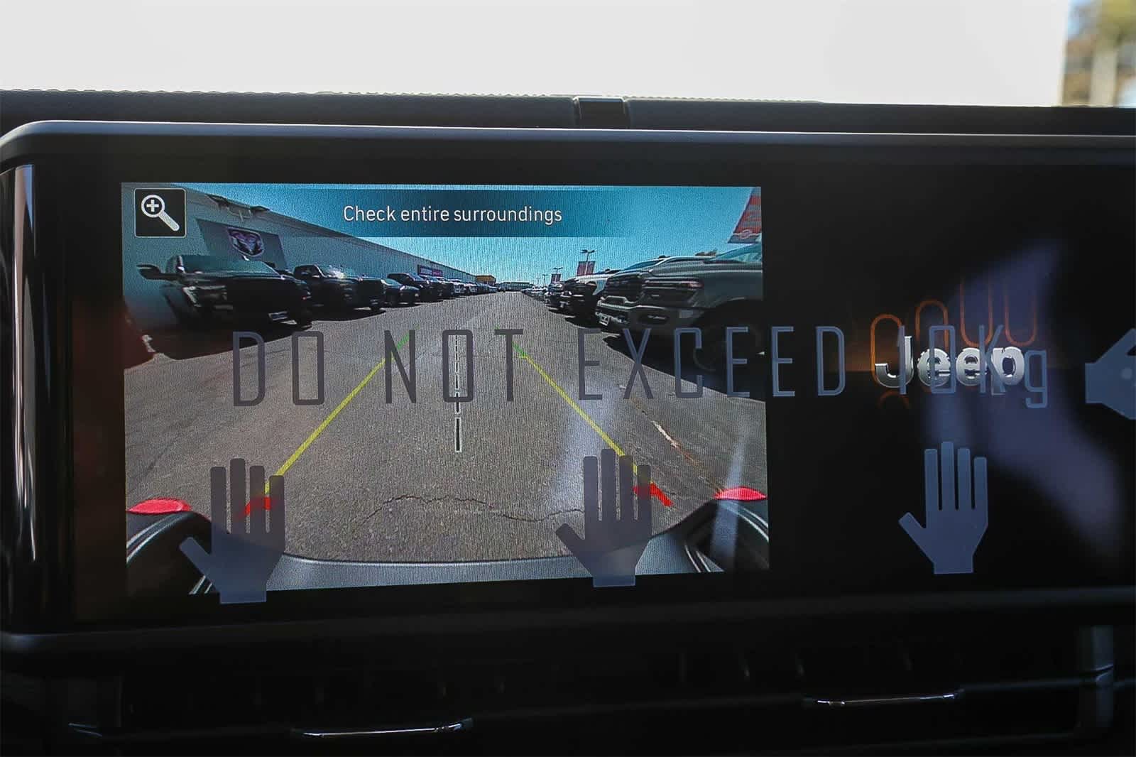 Thumbnail: 2025 Jeep Gladiator - 25