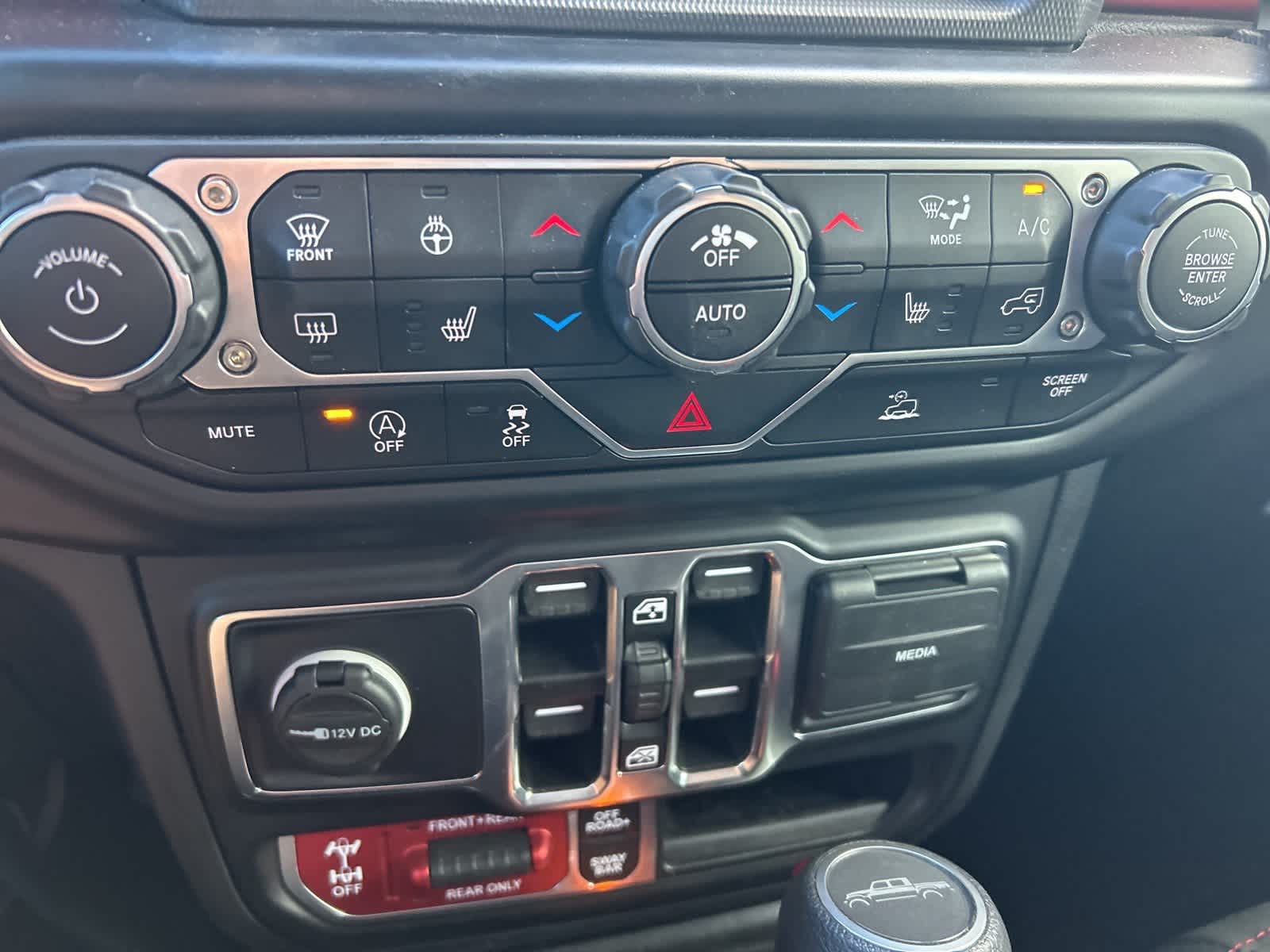 Thumbnail: 2022 Jeep Gladiator - 47