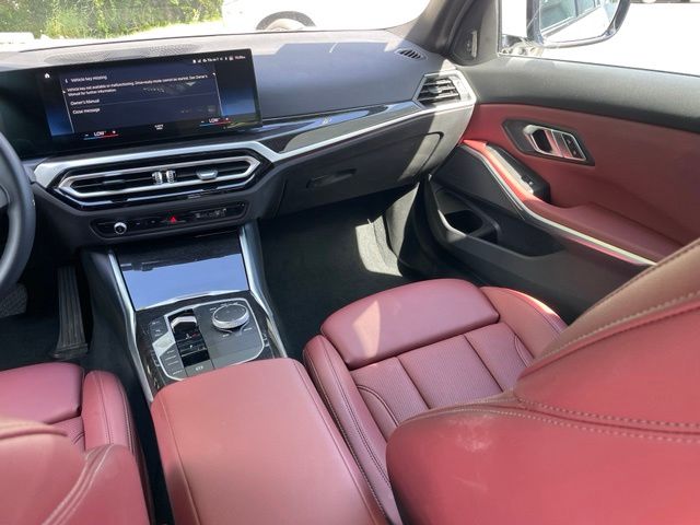 2023 BMW 3 Series 330i - Photo 10