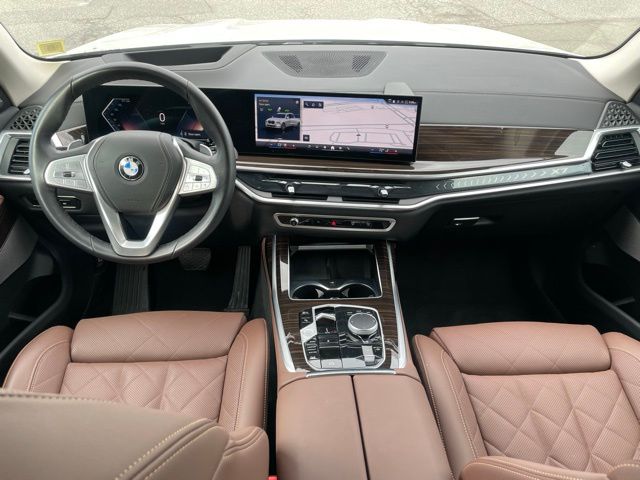 2026 BMW X7 40i - Photo 12