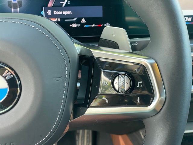 2026 BMW 7 Series 760i - Photo 15