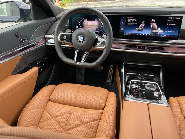 2026 BMW 7 Series 740i - Photo 11