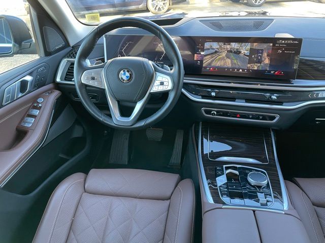 2026 BMW X7 40i - Photo 10