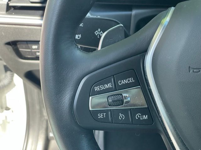2023 BMW 3 Series 330i - Photo 15