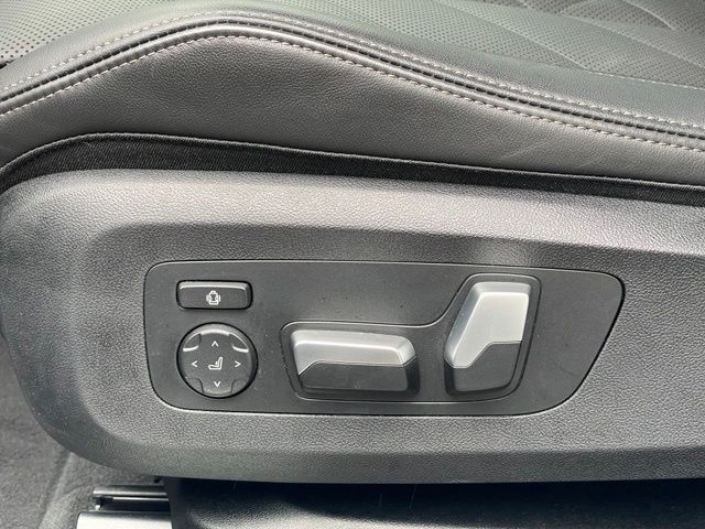 2026 BMW X5 40i - Photo 16