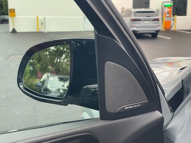 2024 BMW X5 M60i - Photo 14