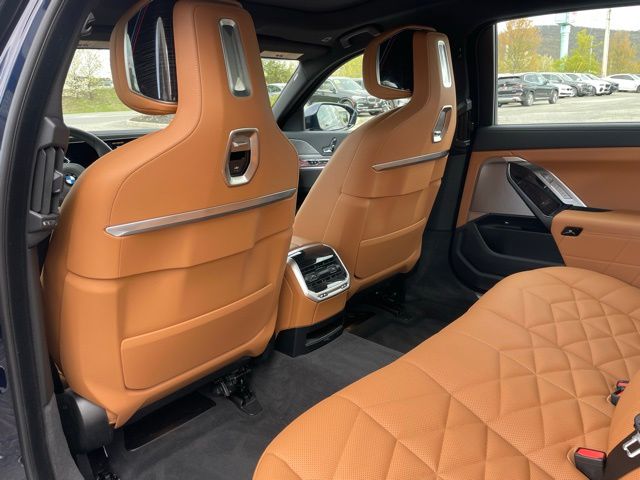 2026 BMW 7 Series 740i - Photo 8