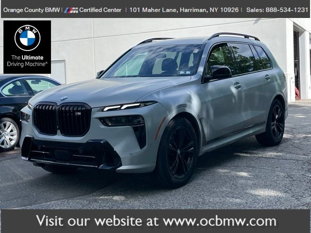 2024 BMW X7 M60i's photo