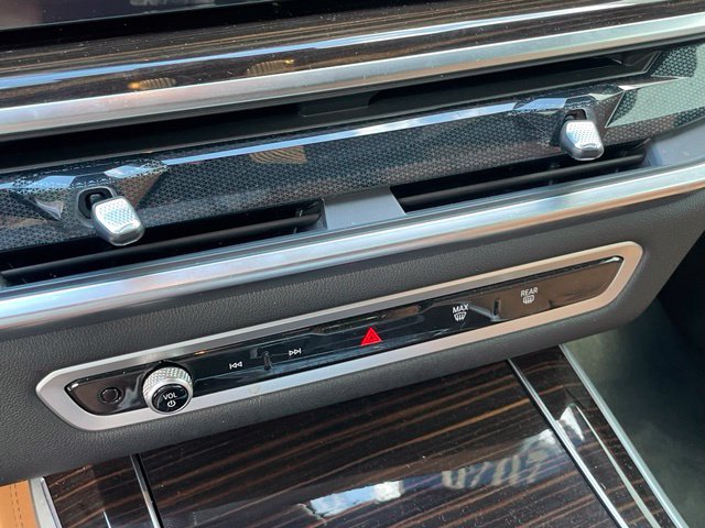 2026 BMW X5 50e - Photo 20
