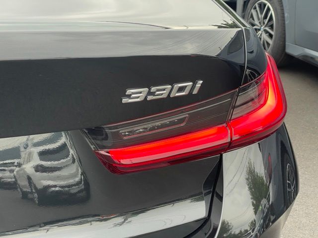 2024 BMW 3 Series 330i - Photo 27