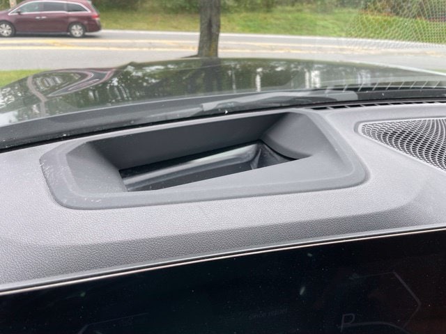 2023 BMW 3 Series 330i - Photo 23