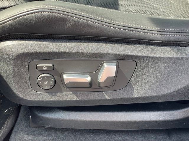 2026 BMW X5 40i - Photo 14