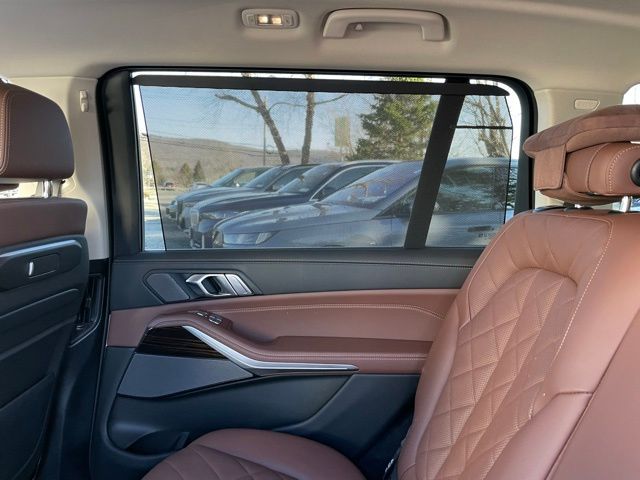 2026 BMW X7 40i - Photo 13