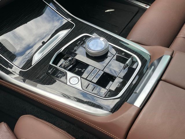 2024 BMW X7 M60i - Photo 21
