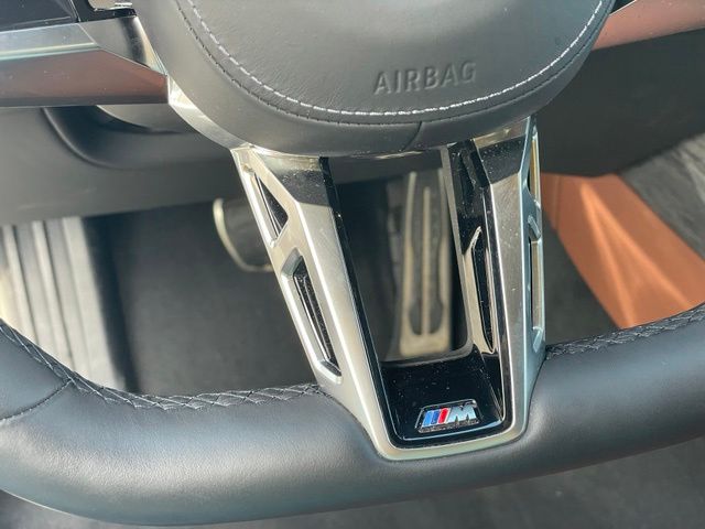 2026 BMW 7 Series 760i - Photo 16