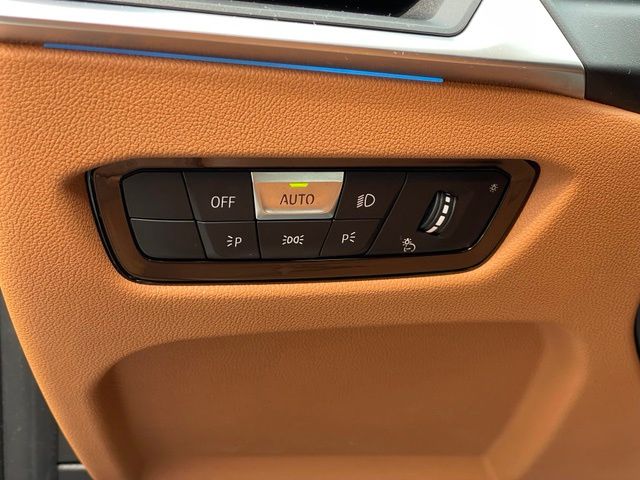 2023 BMW 3 Series 330i - Photo 14