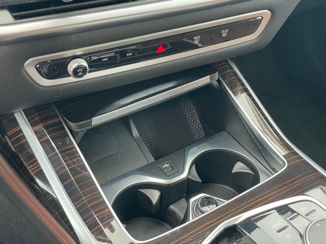 2026 BMW X7 40i - Photo 21