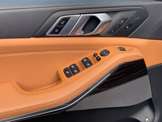 2026 BMW X5 50e - Photo 11
