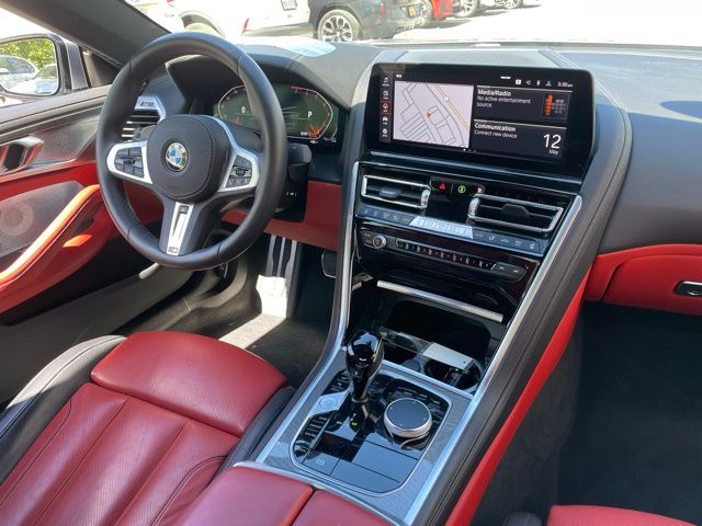 2026 BMW 8 Series 840i - Photo 9
