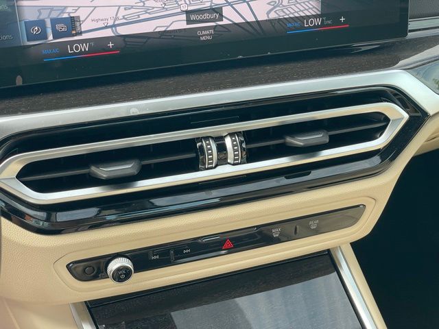 2023 BMW 3 Series 330i - Photo 21