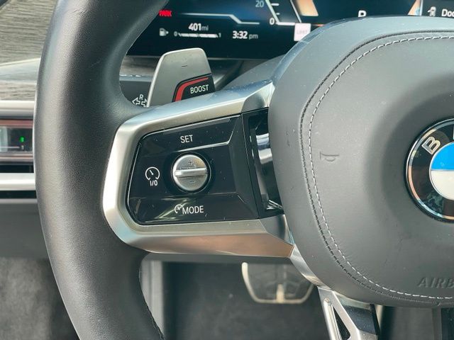 2025 BMW 7 Series 760i - Photo 17