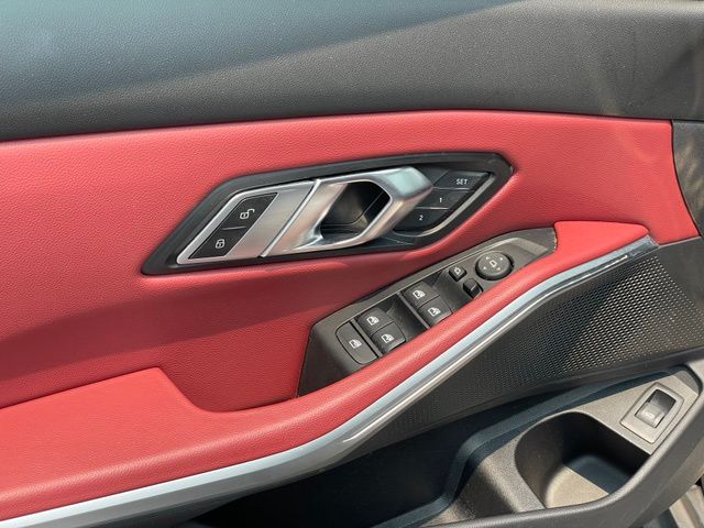 2023 BMW 3 Series 330i - Photo 12