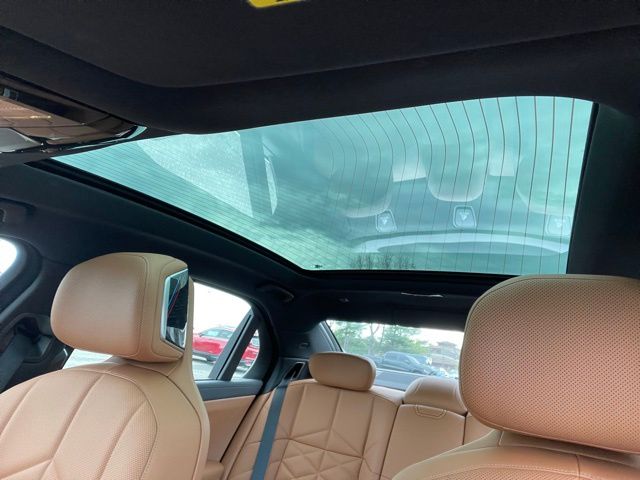 2026 BMW 7 Series 740i - Photo 26