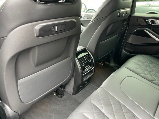 2026 BMW X5 40i - Photo 10
