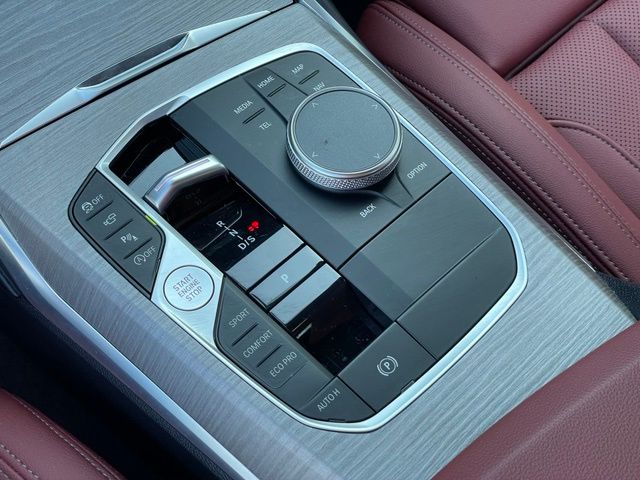2026 BMW 3 Series 330i - Photo 21