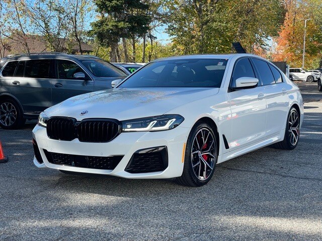 2023 Bmw M550i xDrive photo 2