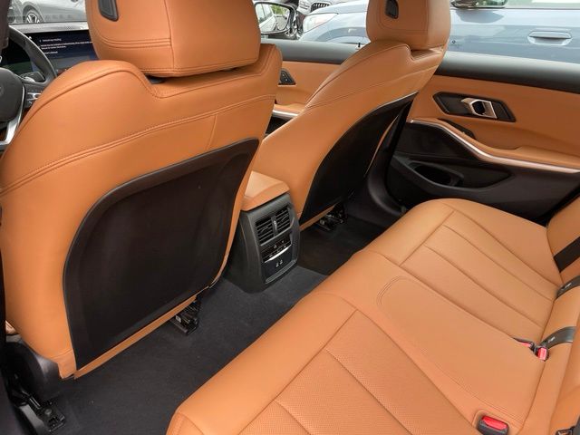 2024 BMW 3 Series 330i - Photo 8